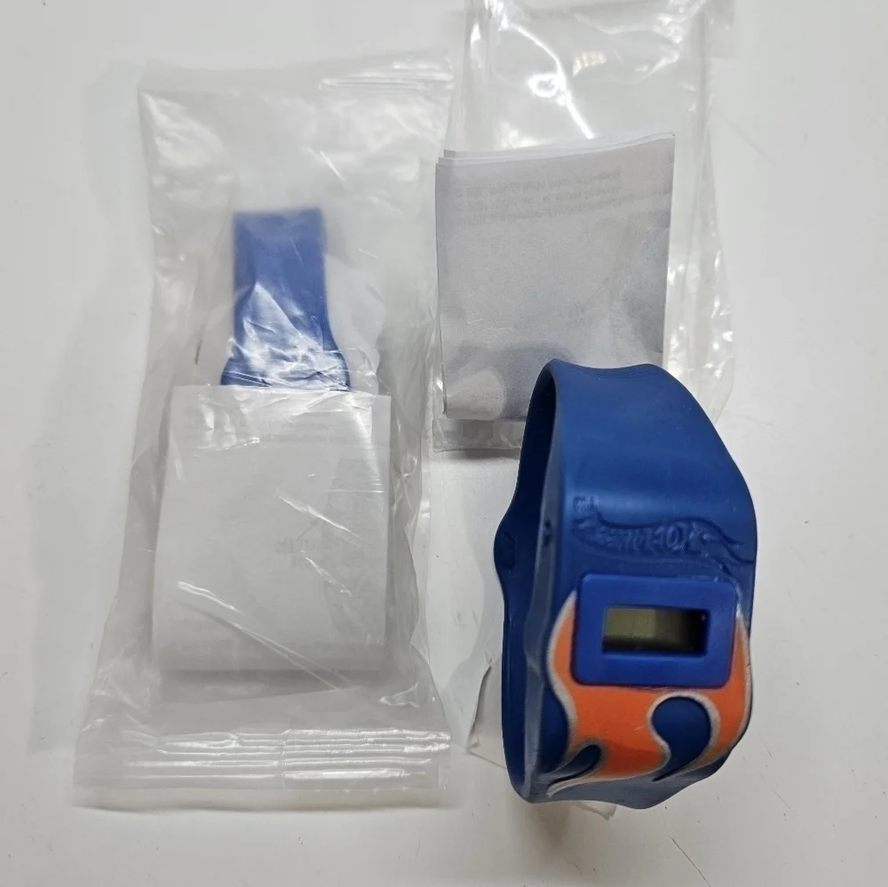 VINTAGE NEW Kellogg's Promo Hot Wheels Blue Kid's Digital Watch Set of 2